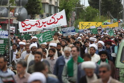 İran'da ABD'yi kınama gösterisi