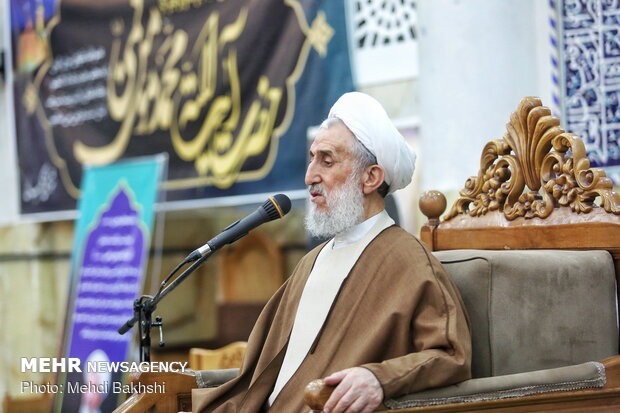 مراسم چهلمین روز ارتحال آیت الله مؤمن