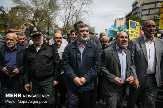 Tehranis march to protest at US' IRGC blacklisting 