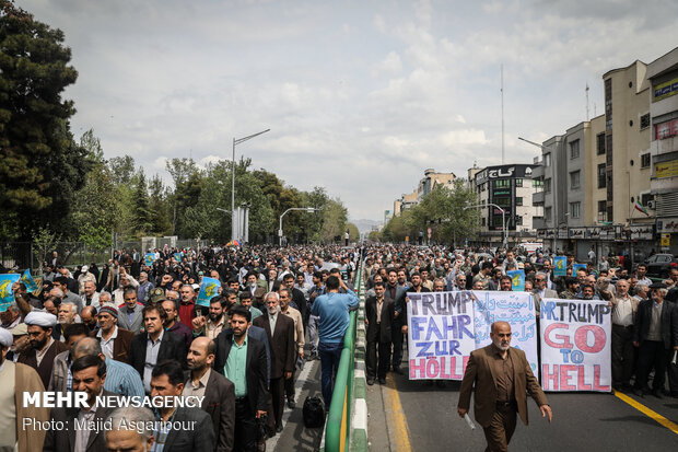 Tehranis march to protest at US' IRGC blacklisting 