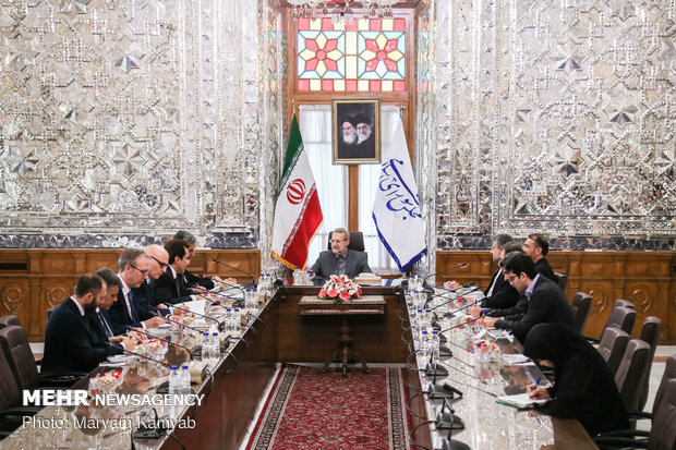 Italian PM visits Larijani in Tehran