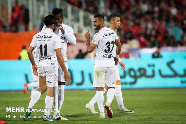 Persepolis beats Saipa 3-2 in IPL