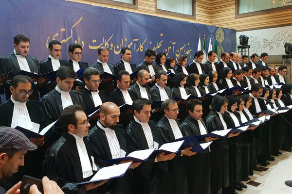 مراسم تحلیف ۵۷ وکیل پایه یک دادگستری در قزوین برگزار شد
