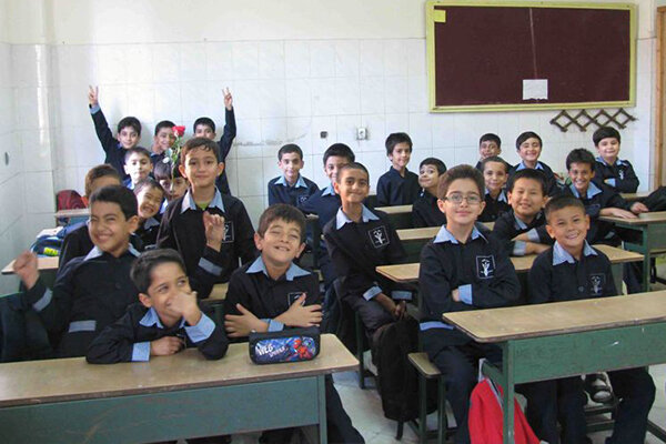 تراکم جمعیت کلاس‌های مدارس اصفهان بالاتر از میانگین کشوری است