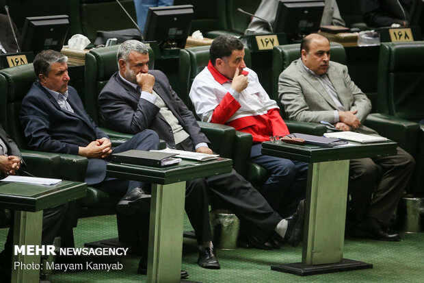 Parl. session on assessing flood damage in Iranian provs.
