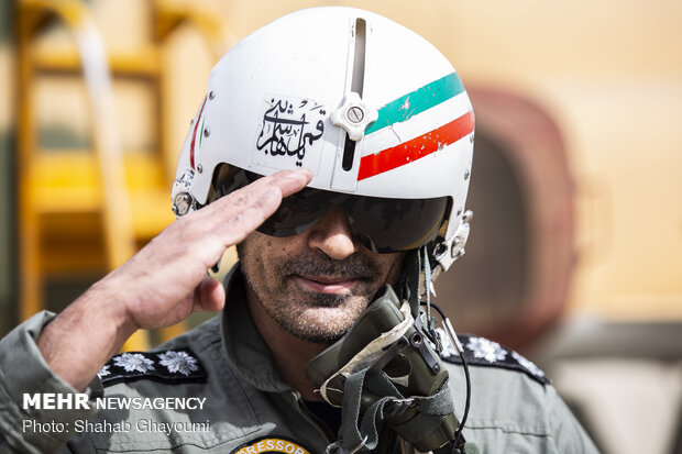 المرحلة التمهيدية لاستعراض قاذفات الجيش الايراني