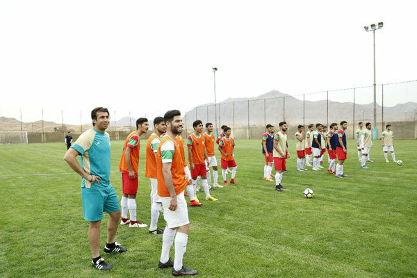 تیم فوتبال جوانان ایران به مصاف عقاب  می‌رود