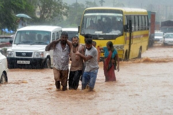 بھارت میں طوفانی بارشوں سے 60 افراد ہلاک