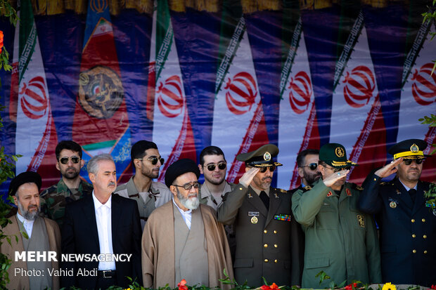 Army forces parade in Tabriz