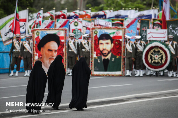 رژه نیروهای مسلح در تهران