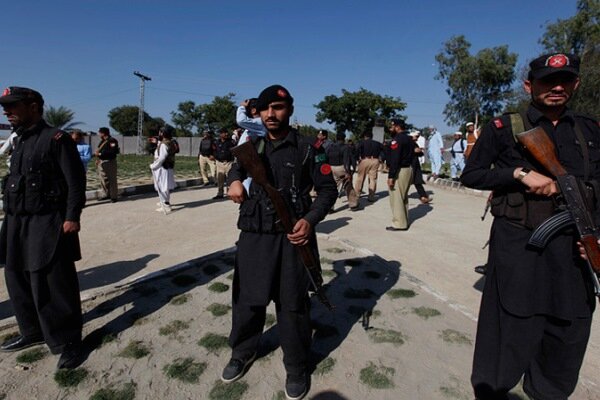پشاور میں سکیورٹی فورسز کی کارروائی میں 5 دہشت گرد ہلاک