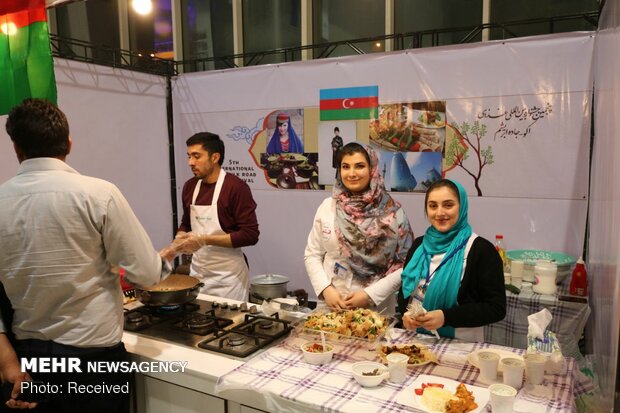 پنجمین جشنواره غذای اکو در زنجان