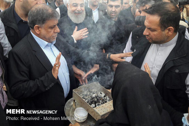 حضور حسن روحانی رئیس جمهور در مناطق سیل زده پلدختر