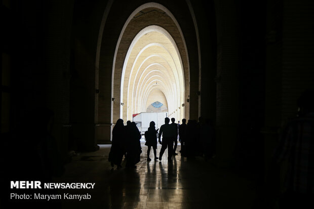 Tehran getting ready to host 32nd Tehran Intl. Book Fair
