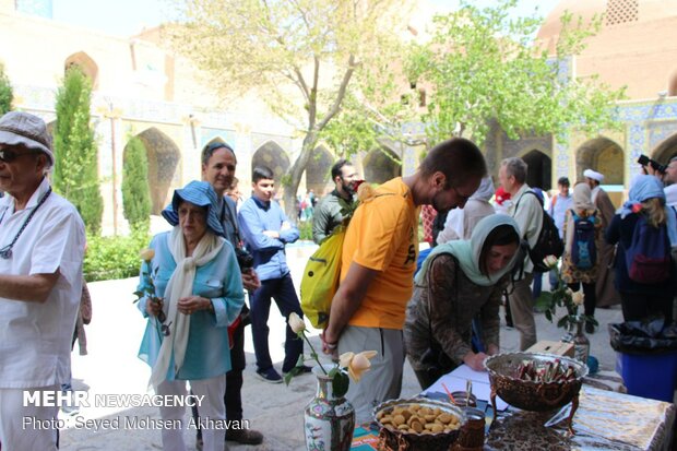 Tourists receive warm welcome during 12th Shia Imam birth anniv. celebrations