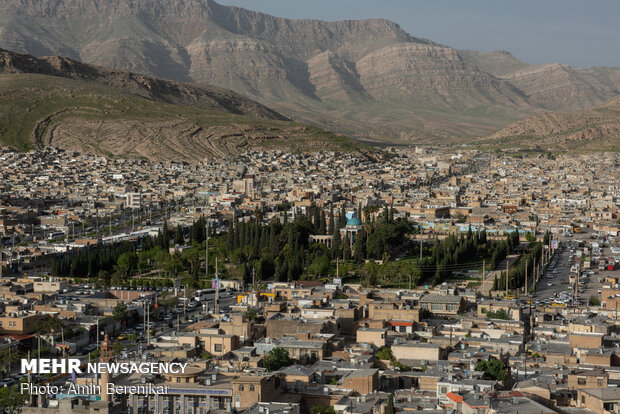 Iranians commemorate National Day of Sa’di of Shiraz