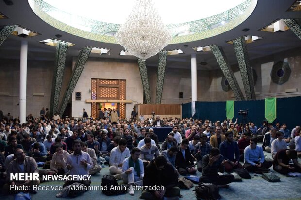 مراسم احیای شب نیمه شعبان در دانشگاه‌ تهران