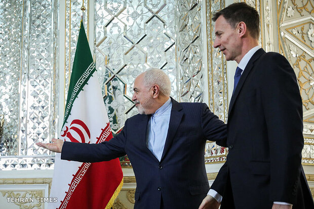 Iran, UK FMs meet in Tehran