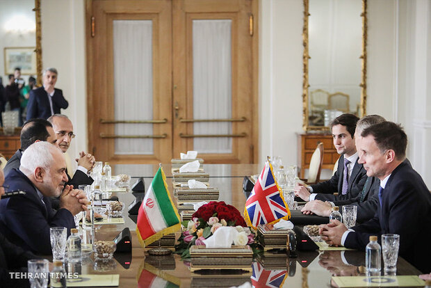 Iran, UK FMs meet in Tehran