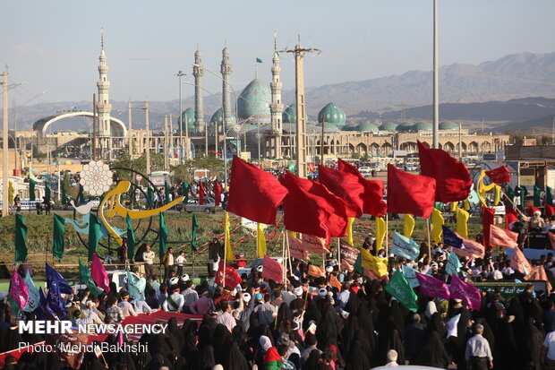 پیاده روی مردمی نیمه شعبان در قم‎