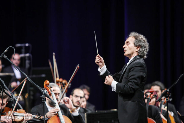 Tehran Symphony Orchestra performs at Fajr Music Festival