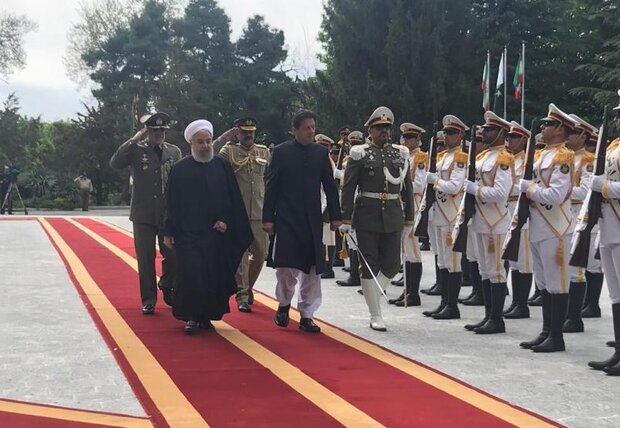 President Rouhani receives Pakistani PM