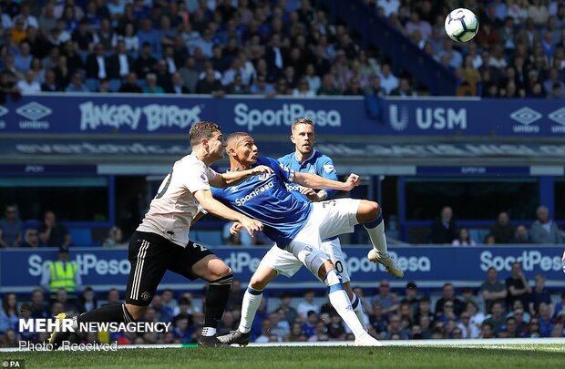 دیدار تیم های فوتبال اورتون و منچستریونایتد‎