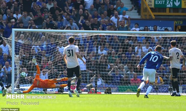 دیدار تیم های فوتبال اورتون و منچستریونایتد‎