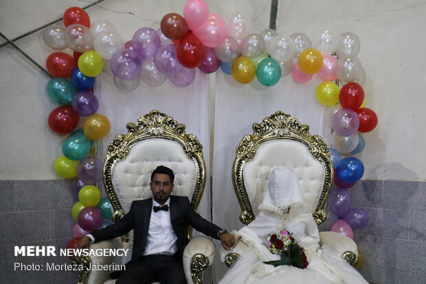 Marriage ceremony of flood-stricken couple in Khuzestan prov.