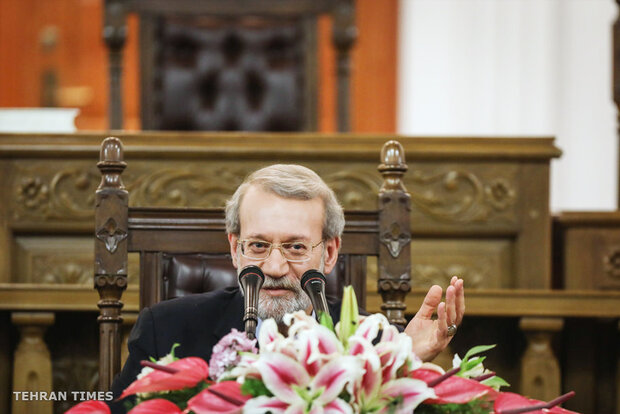 Larijani holds presser