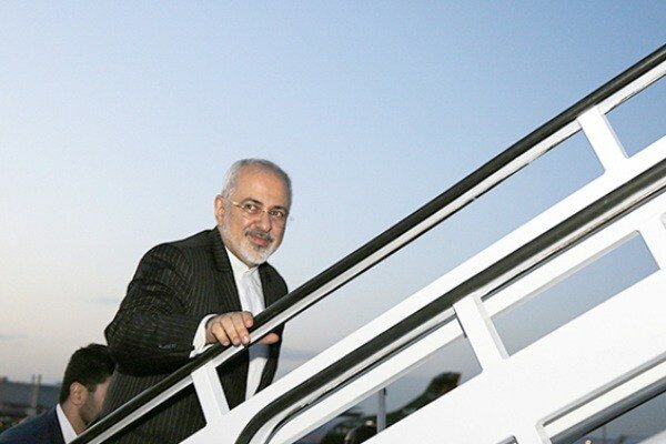 ظريف ينهي زيارته الى نيويورك عائدا الى طهران