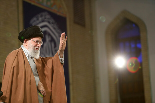 Laborers meet Ayatollah Khamenei ahead of Labor Day