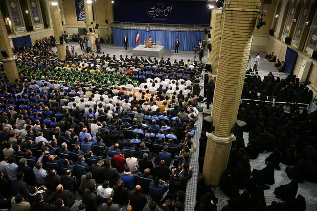 Laborers meet Ayatollah Khamenei ahead of Labor Day