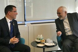 Iran, Venezuela FMs stress opposition to US unilateralism