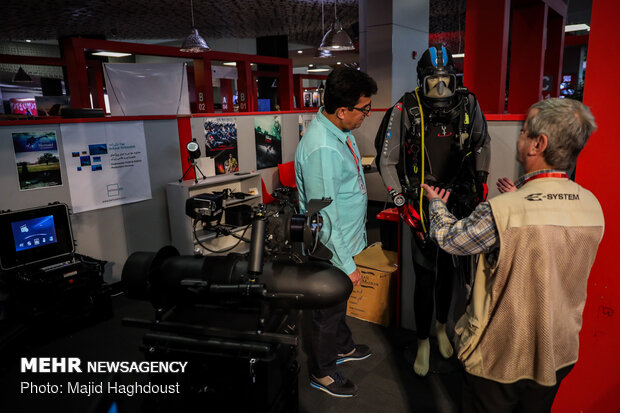 نمایشگاه فناوری های سینمایی در سی و هفتمین جشنواره جهانی فیلم فجر