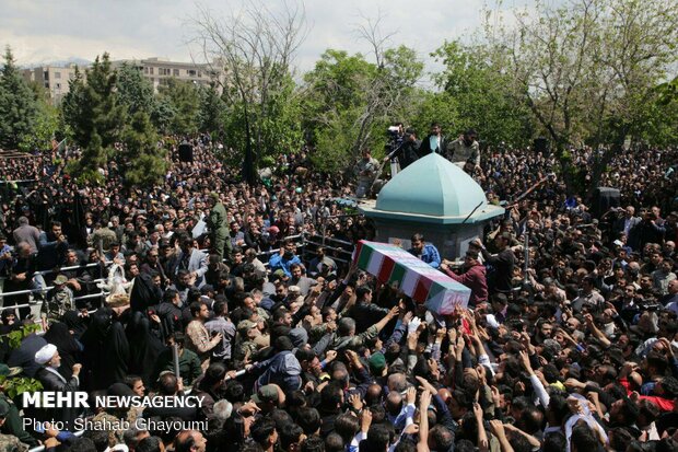 Funeral procession of martyred defender of holy shrine ‘Majid Ghorbankhani’