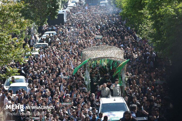 Funeral procession of martyred defender of holy shrine ‘Majid Ghorbankhani’