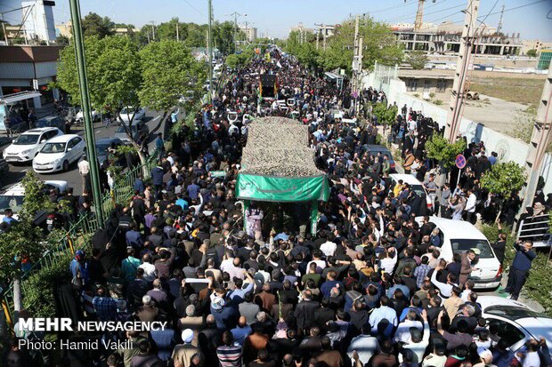 Funeral procession of martyred defender of holy shrine ‘Majid Ghorbankhani’