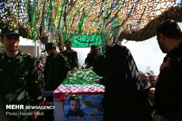 Funeral procession of martyred defender of holy shrine ‘Majid Ghorbankhani’