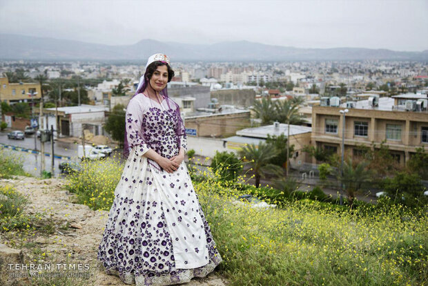 Female Iranians and nature-inspired clothing