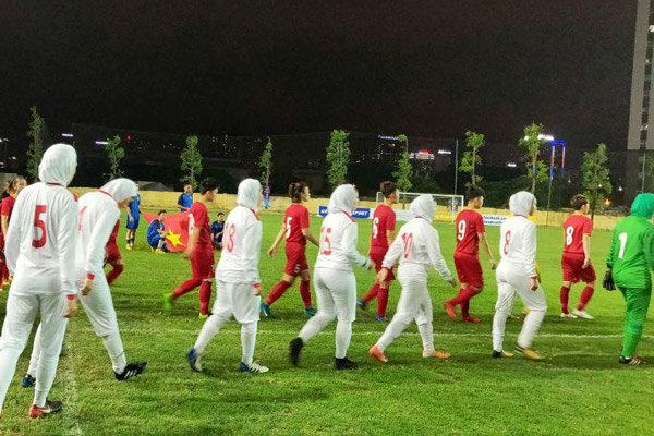 تساوی تیم فوتبال دختران ایران مقابل ویتنام
