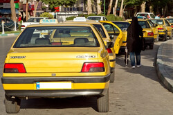 معطلی رانندگان تاکسی در ایستگاه بی تدبیری/ گرانی در خیابان ها می تازد