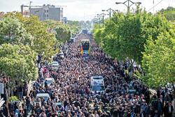 A massive funeral procession was held on April 26, in Tehran for a soldier, Majid Qorbankhani, martyred in January 2016 while fighting terrorists in Syria