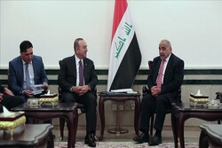 ترک وزیر خارجہ کی عراقی وزیر اعظم سے ملاقات