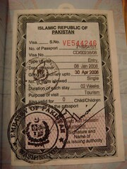 Pakistan simplifies visa process for 48 countries including Iran