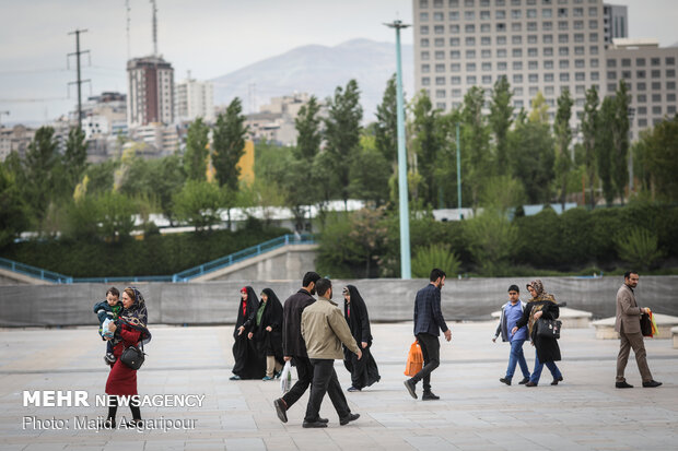 Fifth day of 32nd Tehran International Book Fair