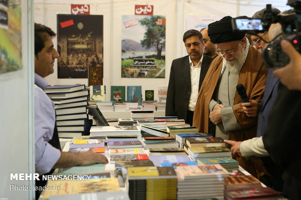 Iran's Leader visits Tehran Intl. Book Fair