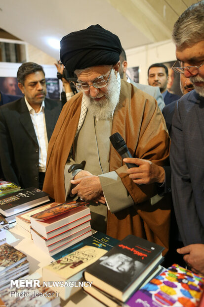 Iran's Leader visits Tehran Intl. Book Fair