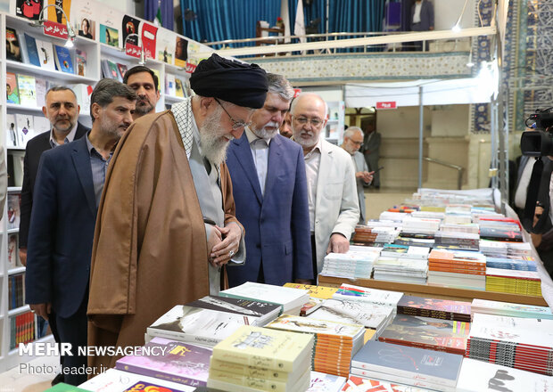 Iran's Leader visits Tehran Intl. Book Fair