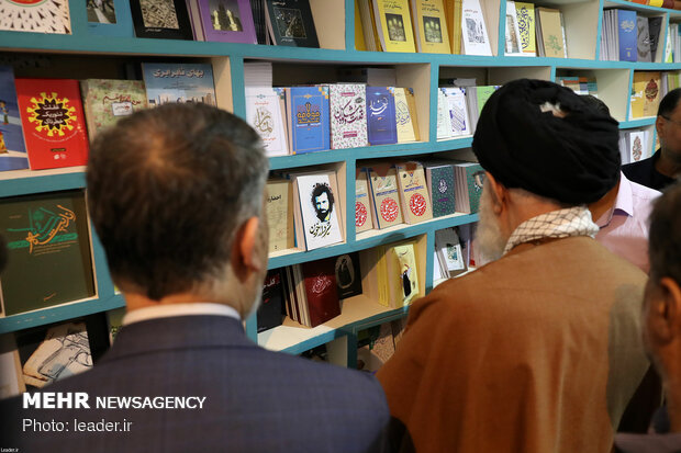 Iran's Leader visits Tehran Intl. Book Fair